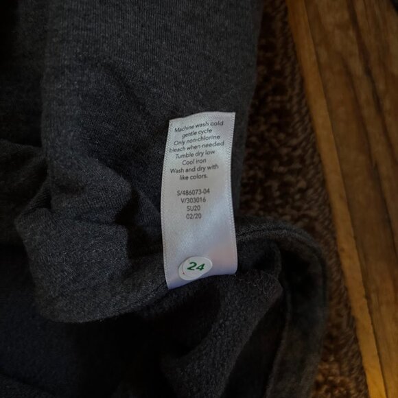 Athleta Purana Wrap Size small Grey heather. Hooded with pockets very soft cozy - Picture 5 of 9